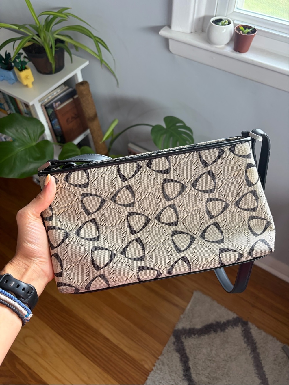 Liz Claiborne Beige and Black Geometric Baguette Shoulder Bag Status Quo II